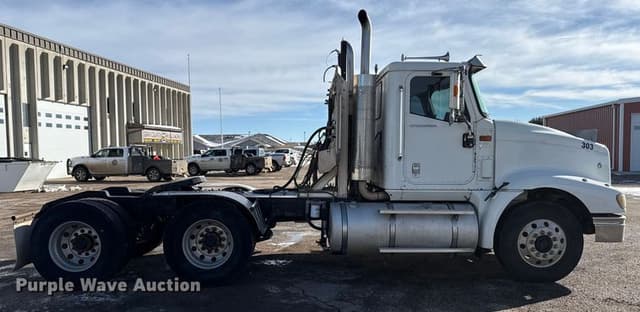 Image of International 9400i equipment image 3