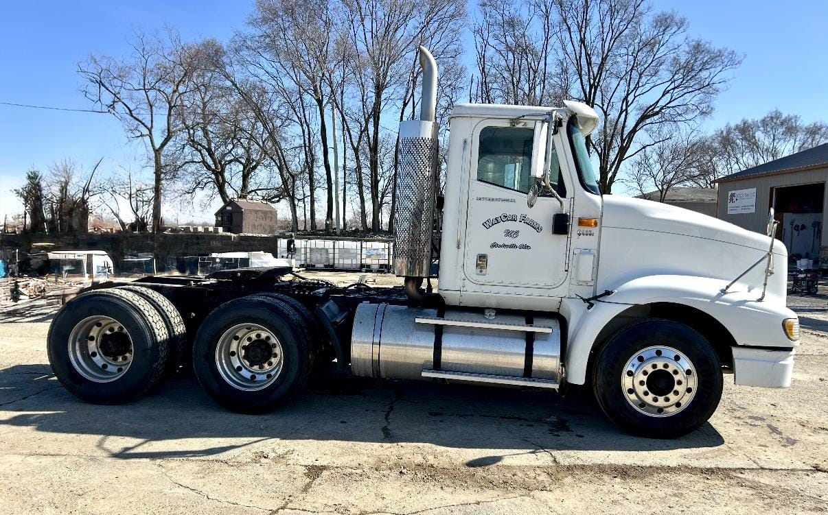 2007 International 9400i Equipment Image0