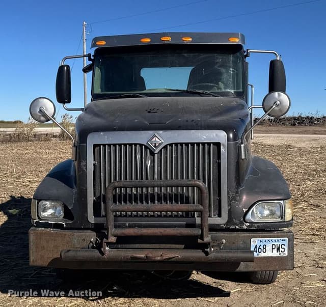 Image of International 9400i equipment image 1