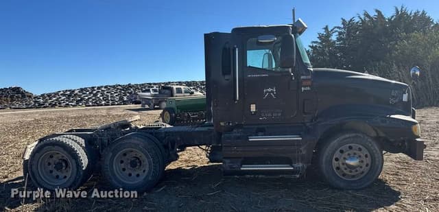 Image of International 9400i equipment image 3