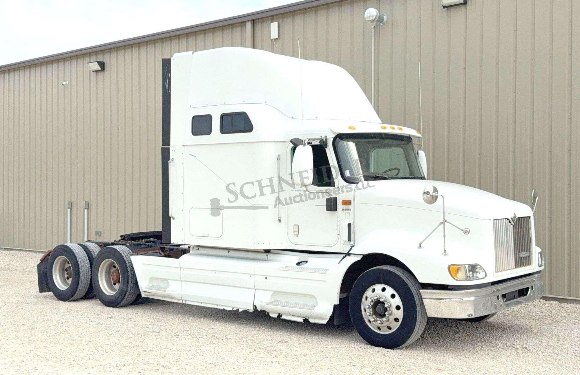 2007 International 9400i Equipment Image0