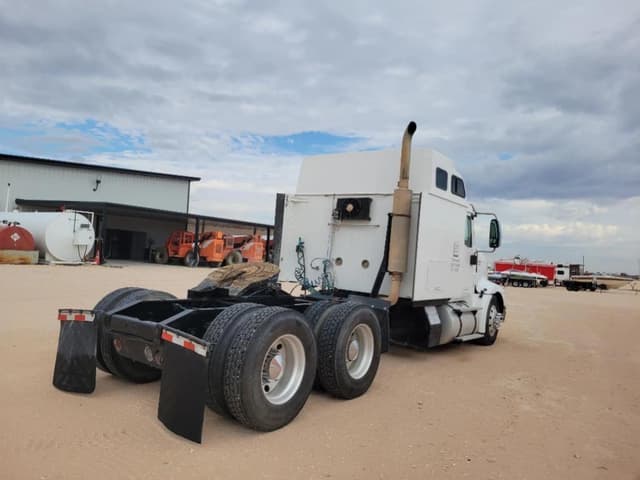 Image of International 9400i equipment image 4