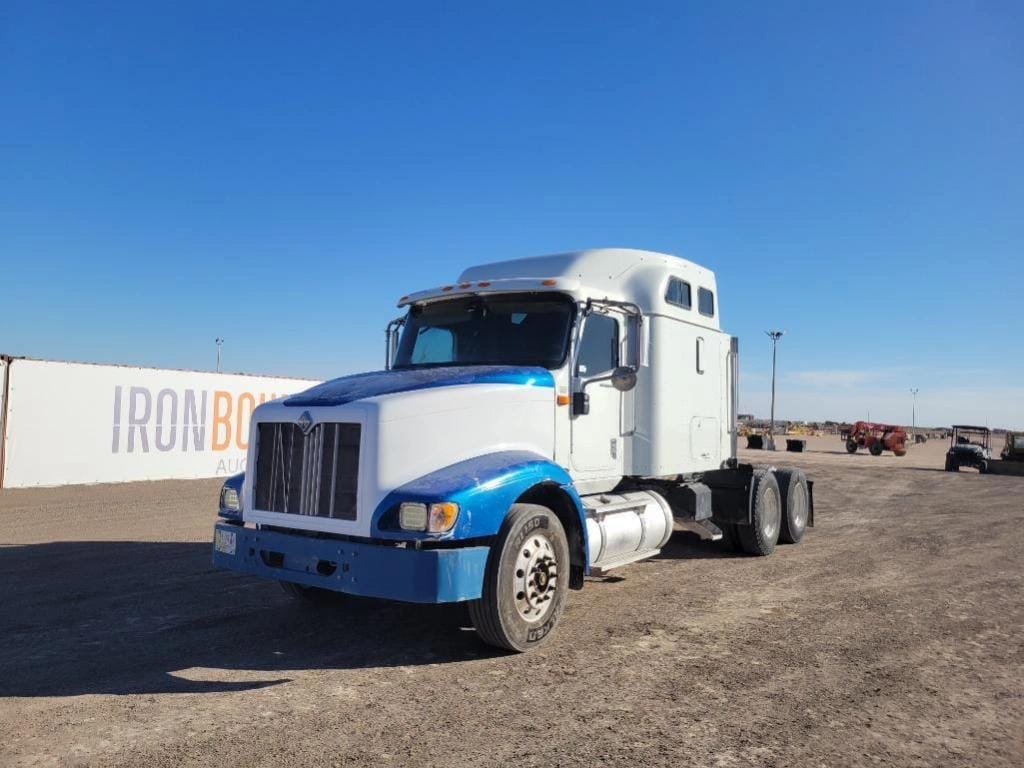 2007 International 9400i Equipment Image0