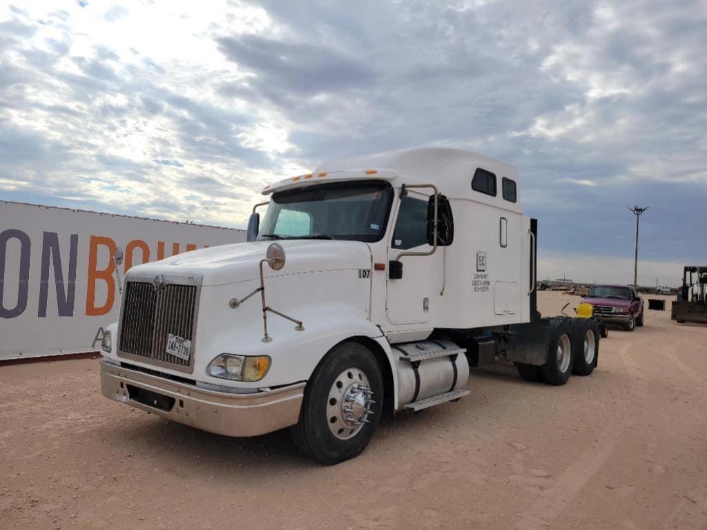 2007 International 9400i Equipment Image0