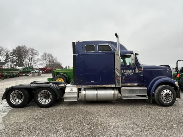 Image of International 9900 equipment image 4