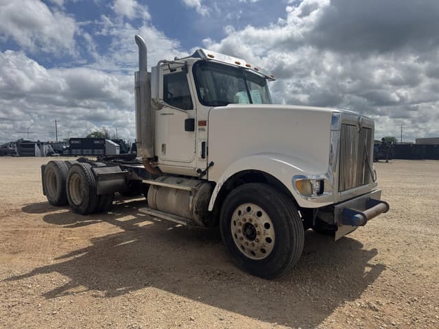 Image of International 9900I equipment image 3