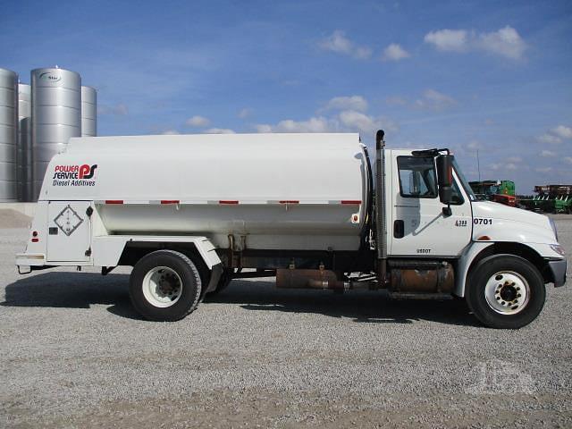 Image of International Durastar 4300 equipment image 3