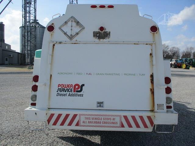 Image of International Durastar 4300 equipment image 4