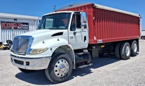 2007 International DuraStar 4400 Image
