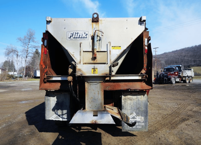 Image of International Paystar 5500i equipment image 4