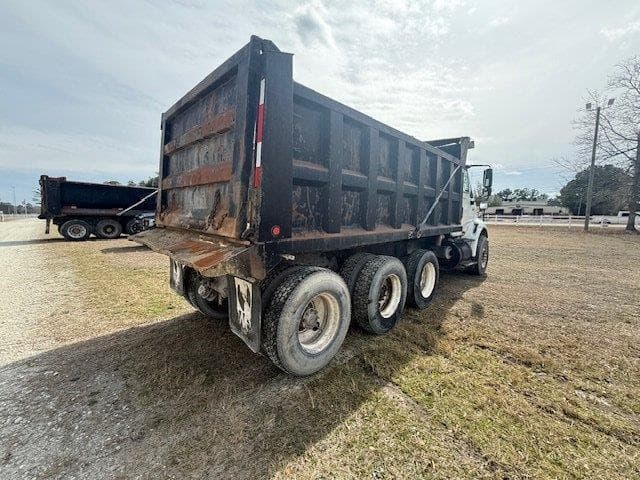 Image of International  Transtar 8600 equipment image 4