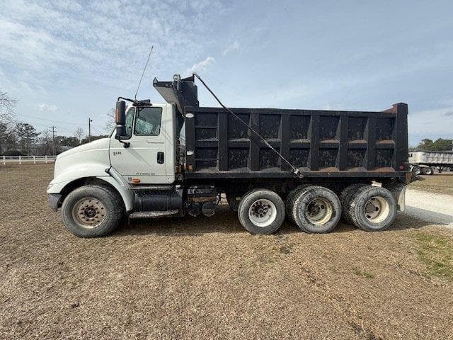 Image of International  Transtar 8600 equipment image 1