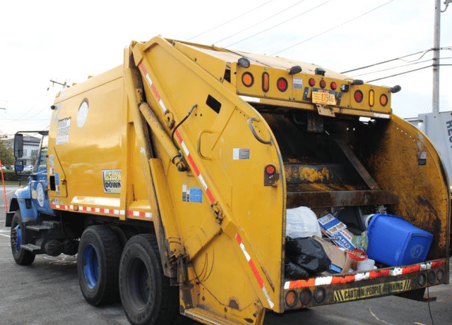 Image of International Workstar 7400 equipment image 1