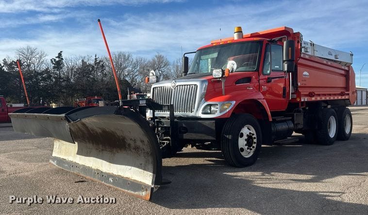 2006 International Workstar 7400 Equipment Image0