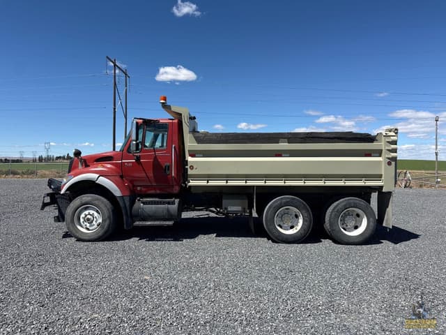 Image of International WorkStar 7600 equipment image 1