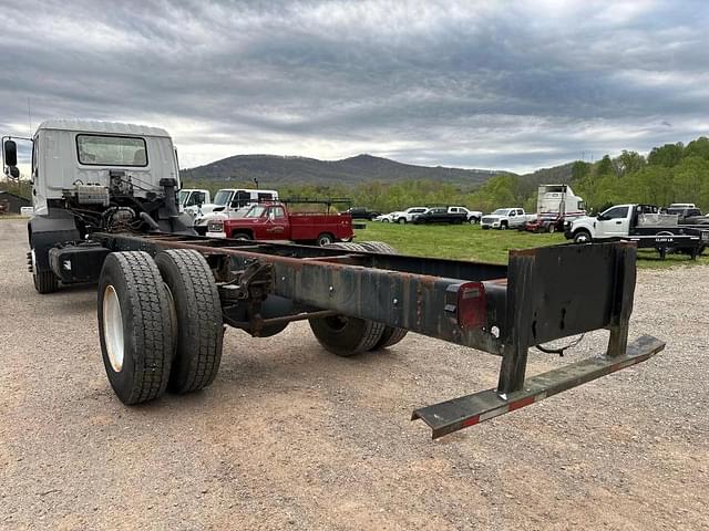 Image of Isuzu FTR equipment image 2