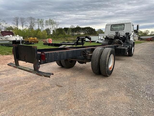 Image of Isuzu FTR equipment image 4