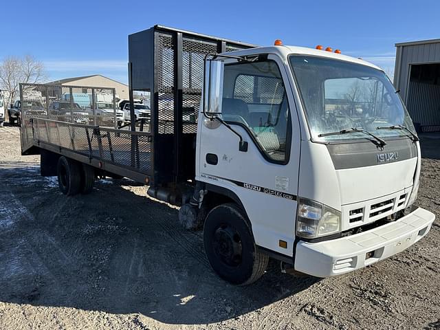 Image of Isuzu NPR-HD equipment image 2