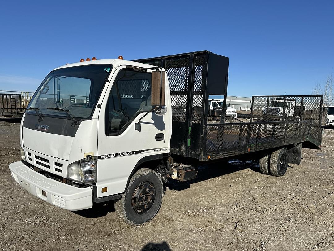 Image of Isuzu NPR-HD Primary image