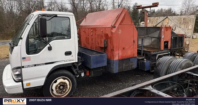 Image of Isuzu NRR equipment image 2