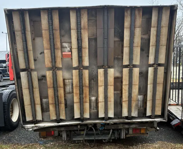 Image of Isuzu NRR equipment image 4