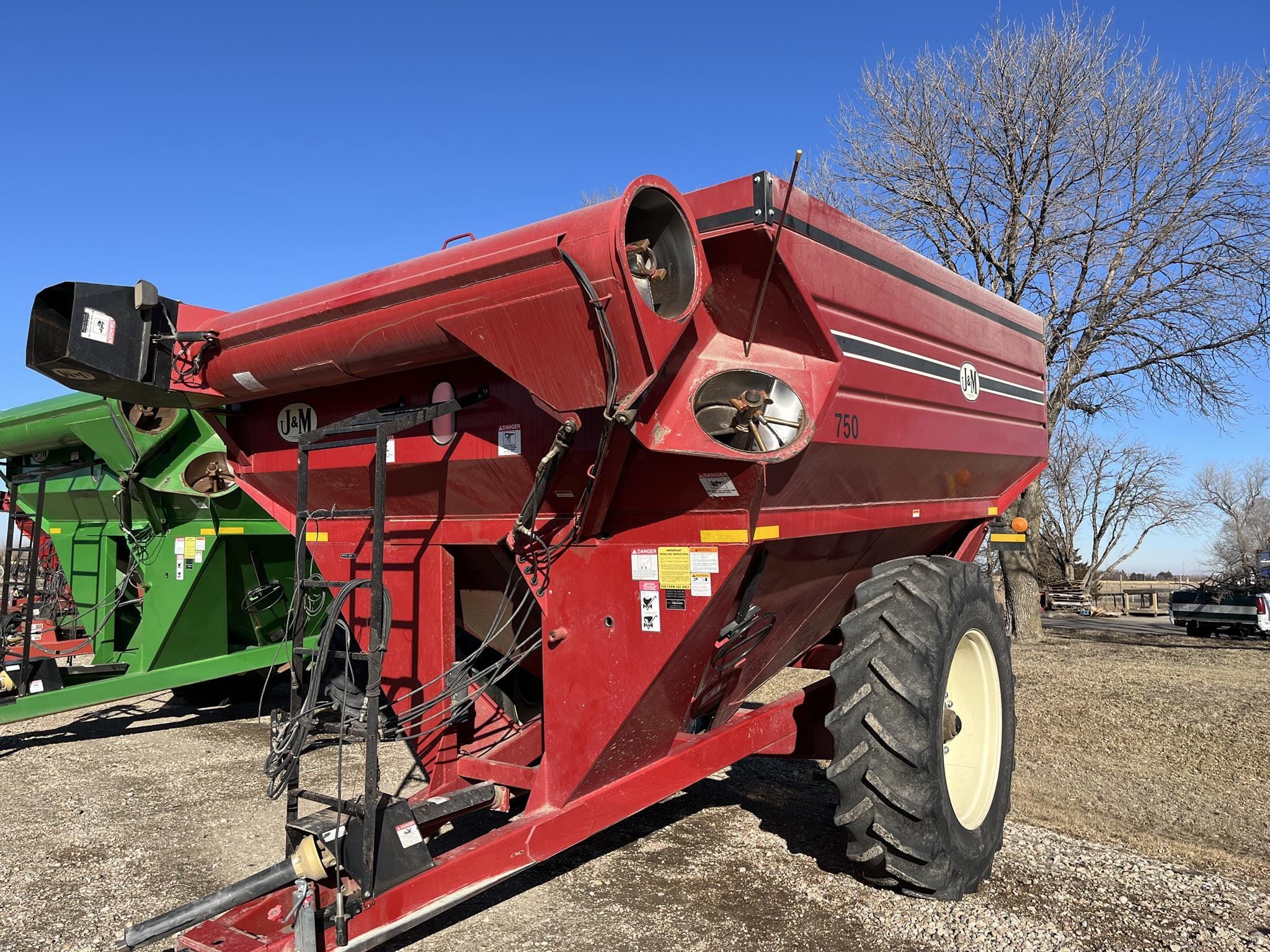 2007 J&M 750-18 Equipment Image0