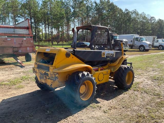 Image of JCB 520 equipment image 4