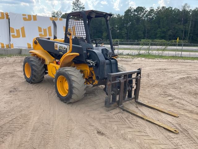 Image of JCB 520 equipment image 2