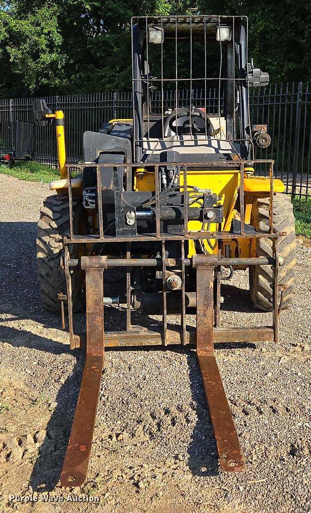 Image of JCB 520 equipment image 1