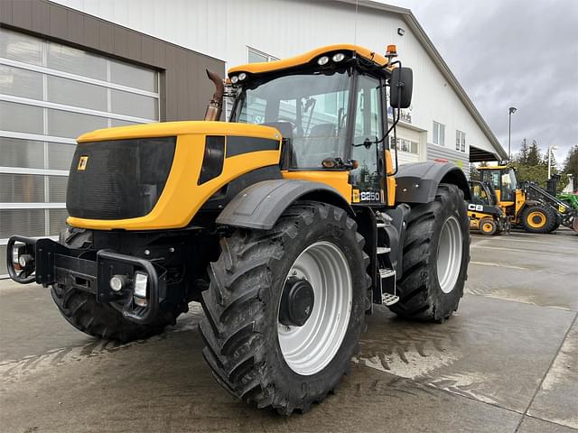 Image of JCB Fastrac 8250 equipment image 2