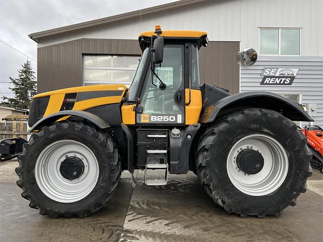 Image of JCB Fastrac 8250 equipment image 1