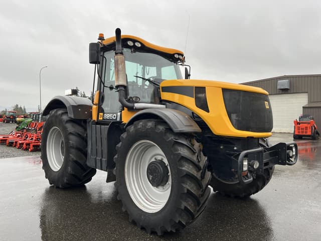 Image of JCB Fastrac 8250 equipment image 4