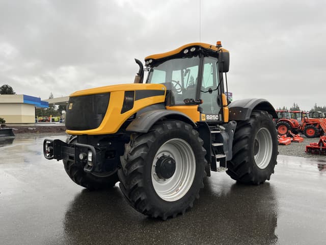 Image of JCB Fastrac 8250 equipment image 2