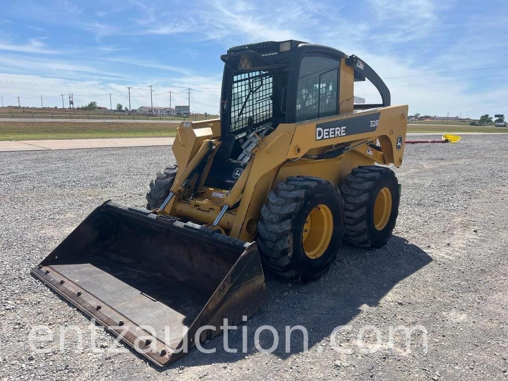 2007 John Deere 328 Equipment Image0