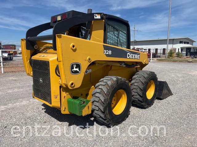 Image of John Deere 328 equipment image 2