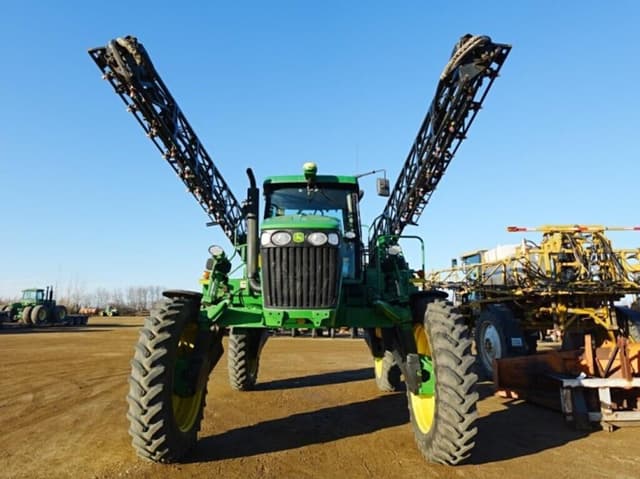 Image of John Deere 4720 equipment image 4