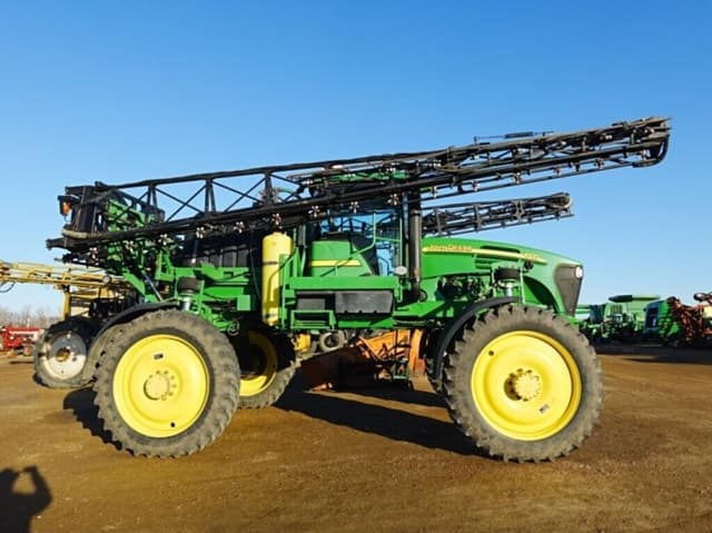 Image of John Deere 4720 equipment image 1