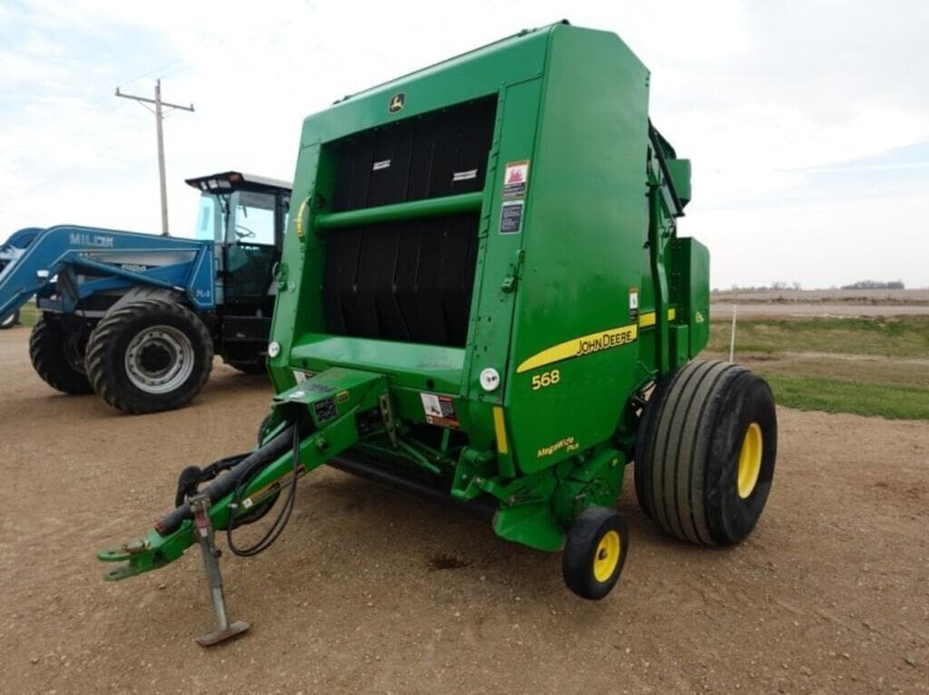Image of John Deere 568 Primary image