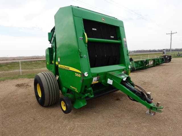 Image of John Deere 568 equipment image 1