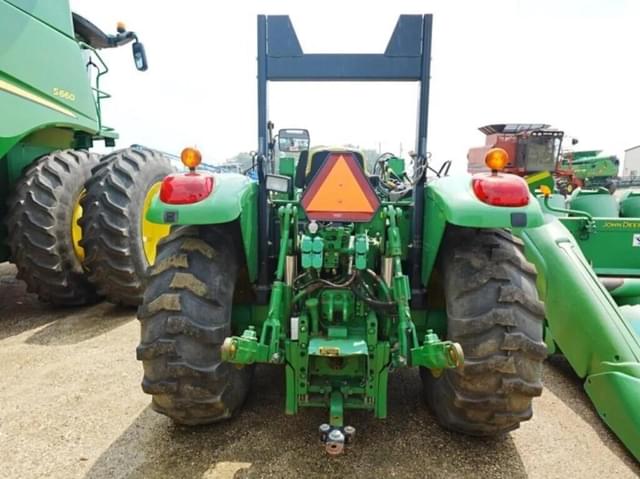 Image of John Deere 6220L equipment image 3