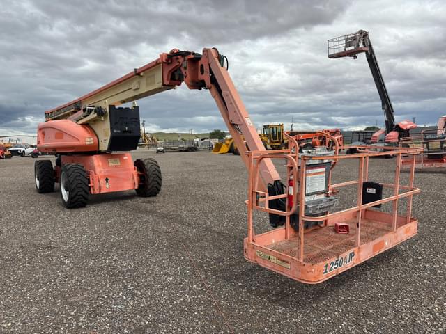 Image of JLG 1250AJP equipment image 3