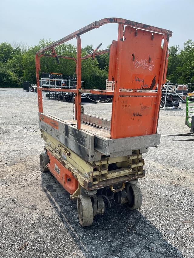 Image of JLG 1930ES equipment image 2