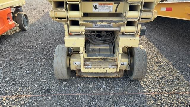 Image of JLG 1930ES equipment image 2
