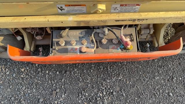 Image of JLG 1930ES equipment image 2