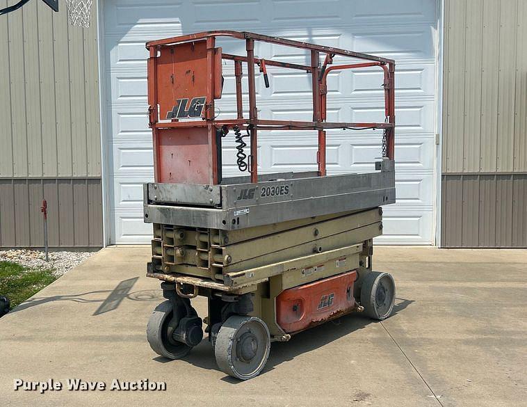 Image of JLG 2030ES Primary image
