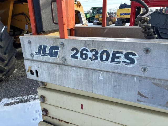 Image of JLG 2630ES equipment image 2