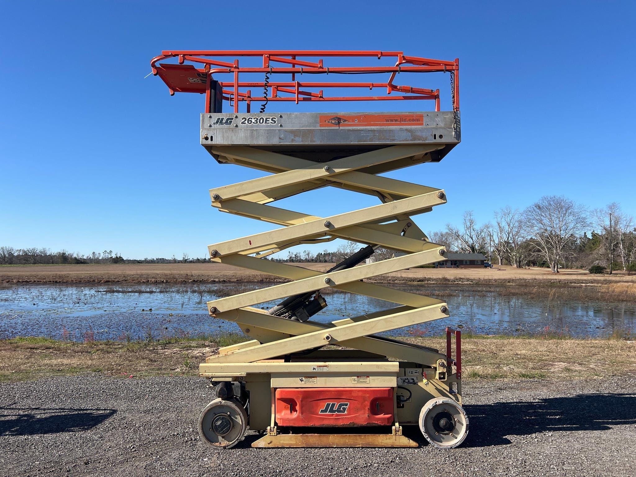 2007 JLG 2630ES Equipment Image0