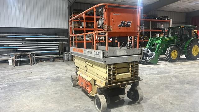 Image of JLG 3246ES equipment image 4