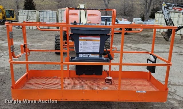 Image of JLG 400S equipment image 1