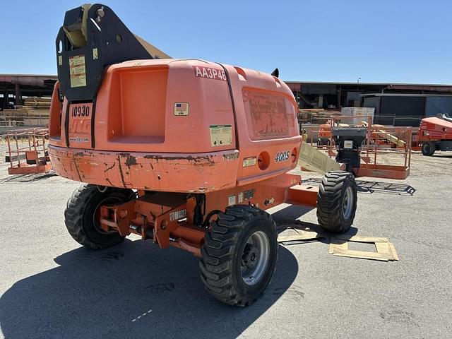 Image of JLG 400S equipment image 2